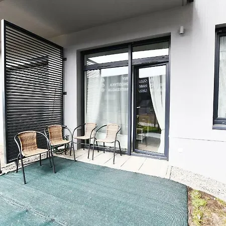 Apartament Krokus 1 Z Ogrodkiem Kolobrzeg