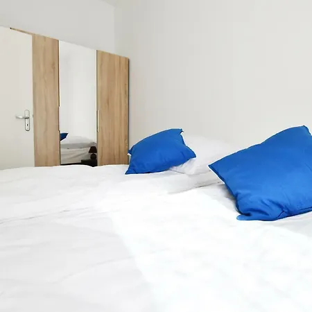Apartment Apartament Krokus 1 Z Ogrodkiem *